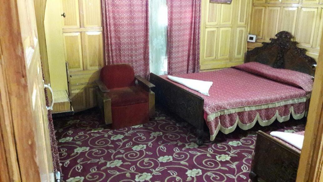 Srīnagar Houseboat Plato Excellence酒店 外观 照片